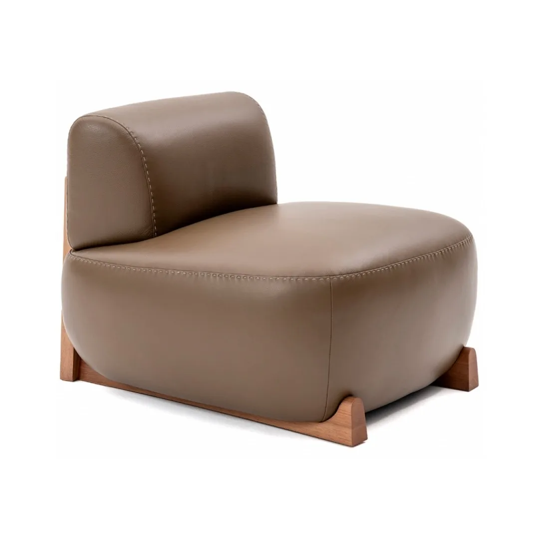 Poltrona Couro Madeira Esculpida 65 x 92 x 76 Salva Design Mobiliário Prosa